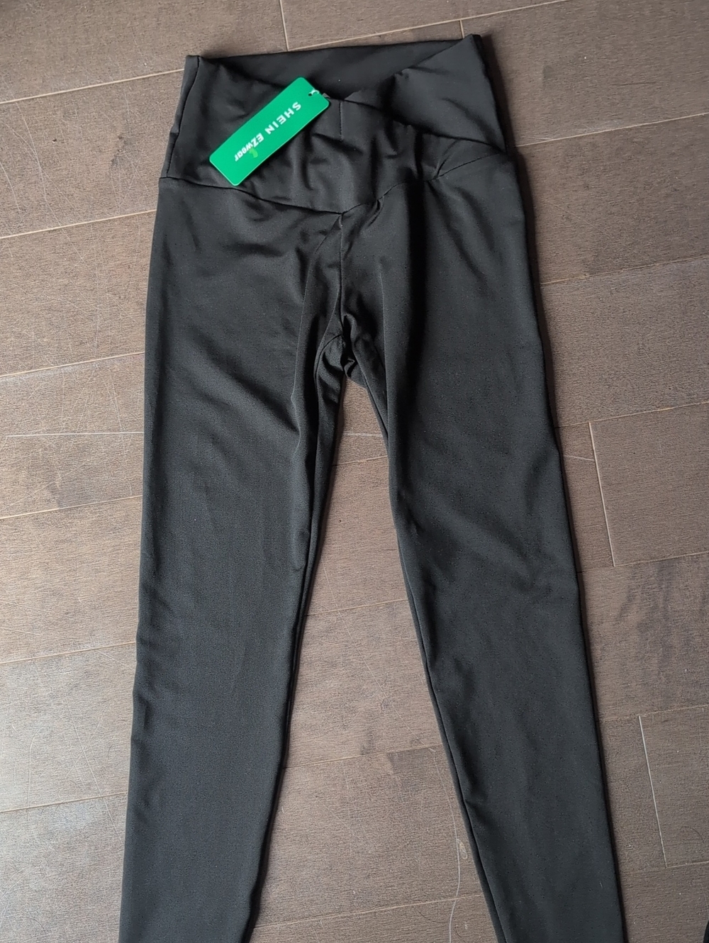 Women's Sexy Low Rise Slim Fitting Pants. Sultry Waist